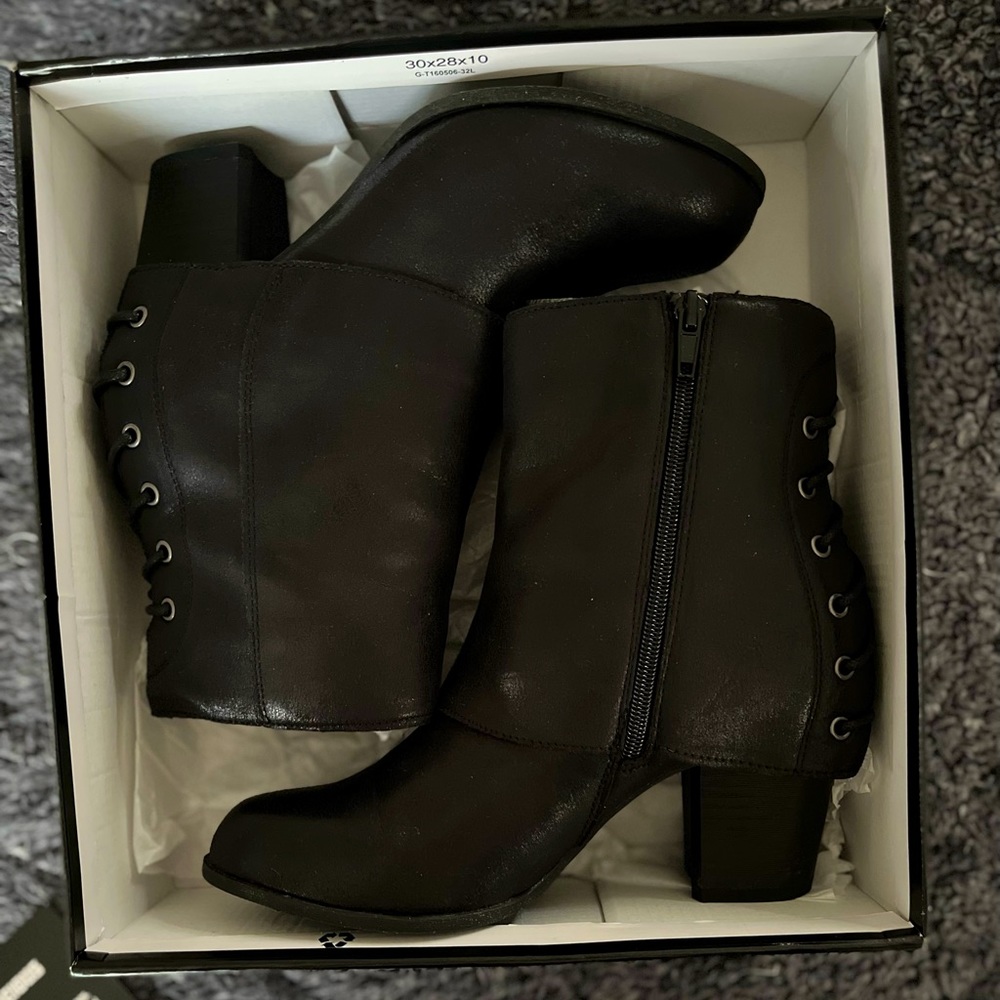 Fergalicious by Fergie Booties
